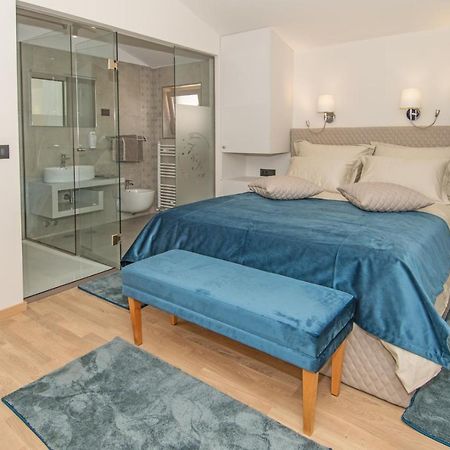 Fra&Kat Rooms Premantura Ngoại thất bức ảnh
