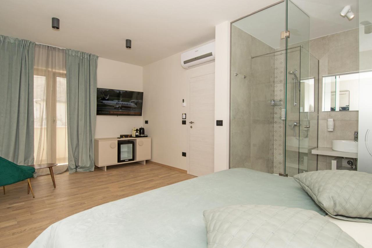 Fra&Kat Rooms Premantura Ngoại thất bức ảnh