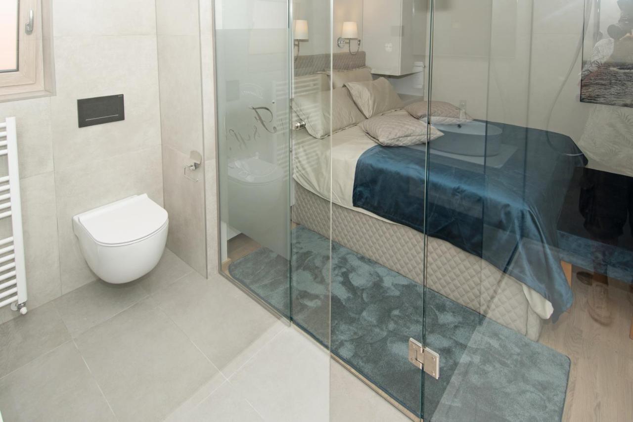 Fra&Kat Rooms Premantura Ngoại thất bức ảnh